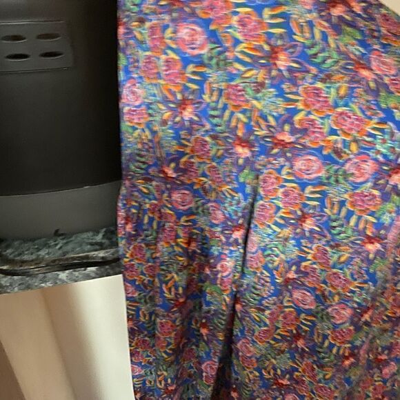 Rose + Olive boho pastel flowers top with ballon sleeves Sz M - Picture 7 of 13